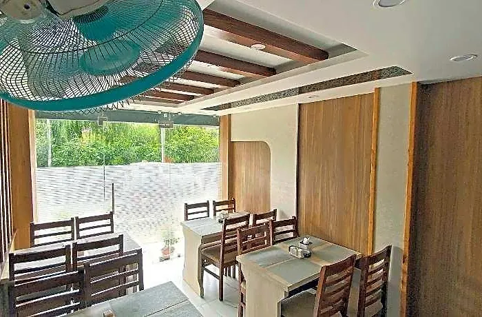 Aaradhya Hotel